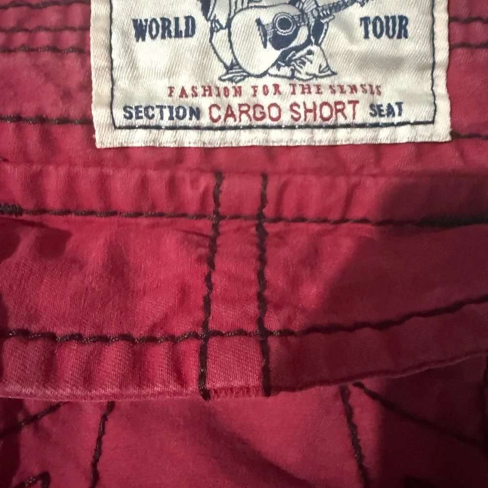 True religion shorts size 33 - Picture 4 of 6